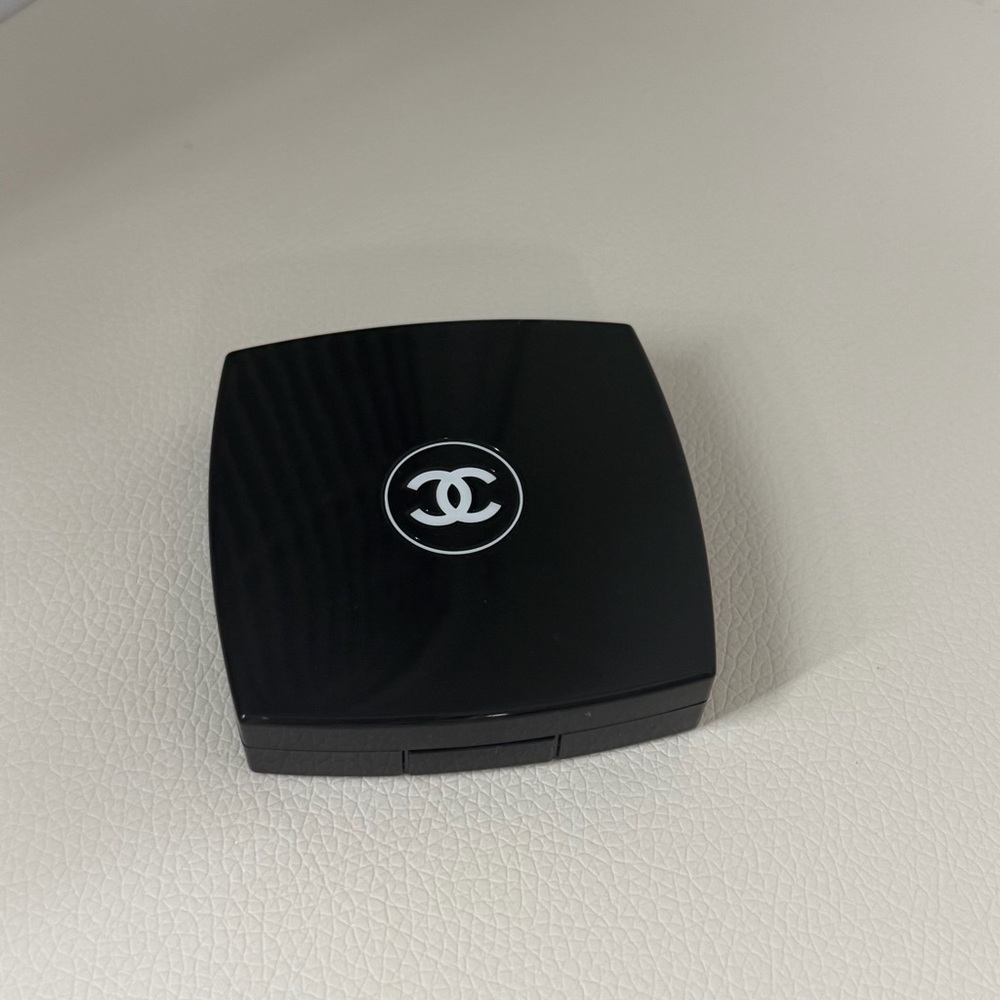 Chanel powder blush 80 jersey